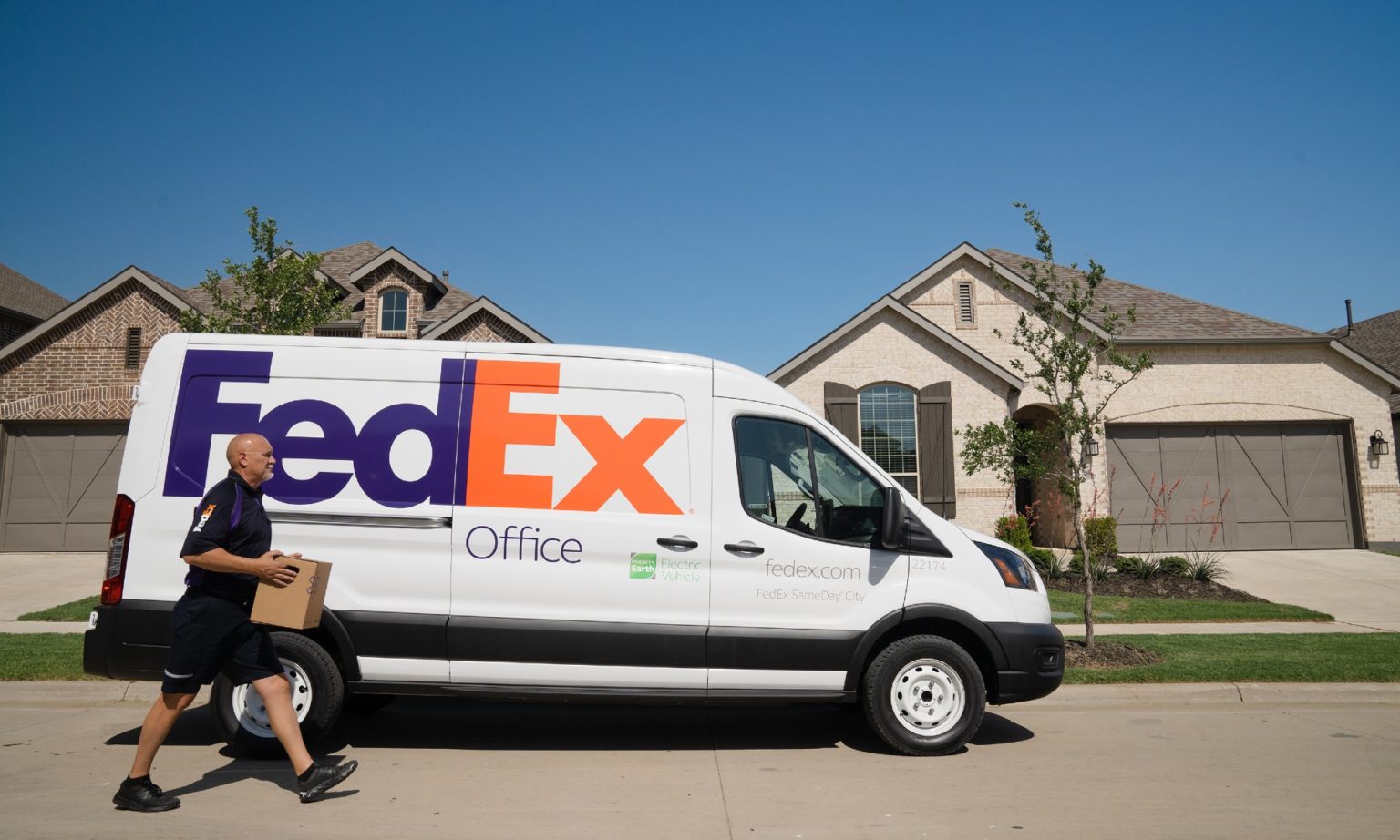 FedEx Office Pilots Ford E-Transit Vans for Same-Day Delivery