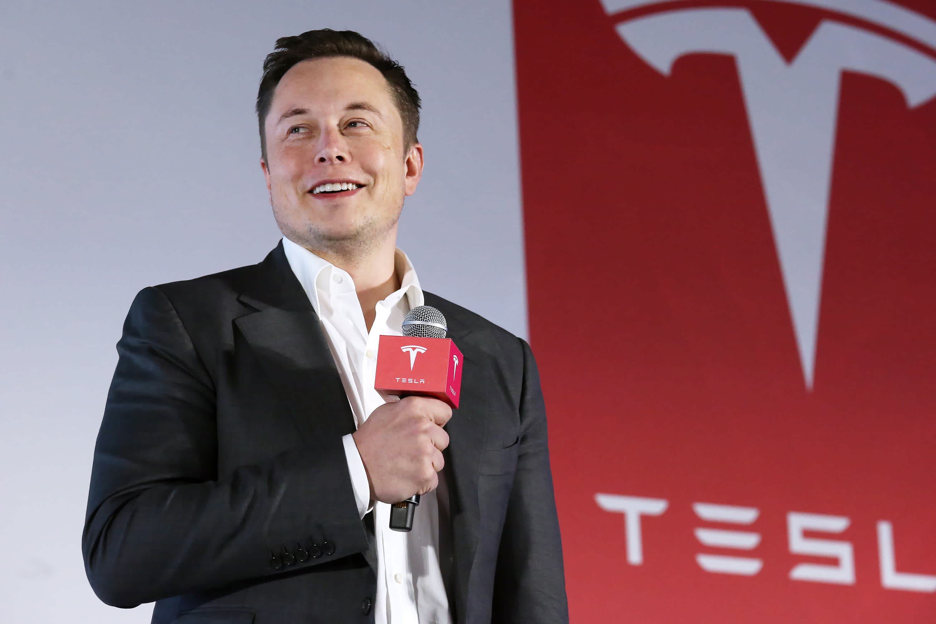 Elon Musk Blasts S&P Global Ratings for Dropping Tesla from the ESG 500 Index