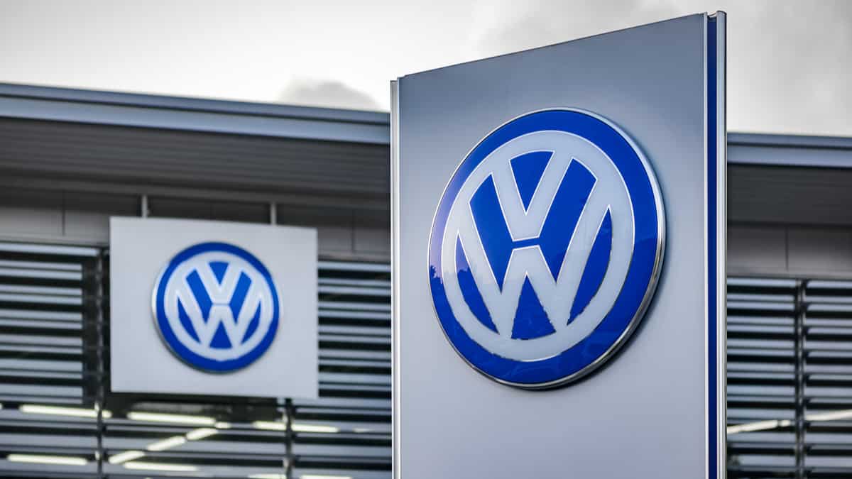 Volkswagen Group & Canada to build sustainable battery factory