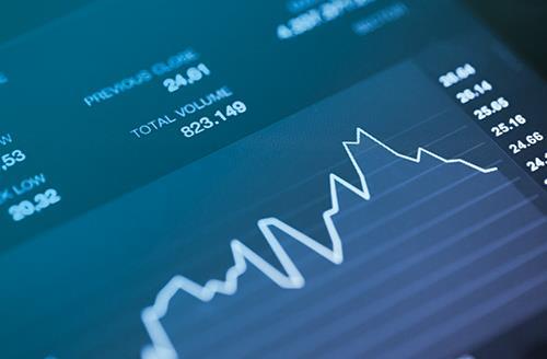 10247 analyzingstockmarketwithdigitaltablet138254972copy 444470