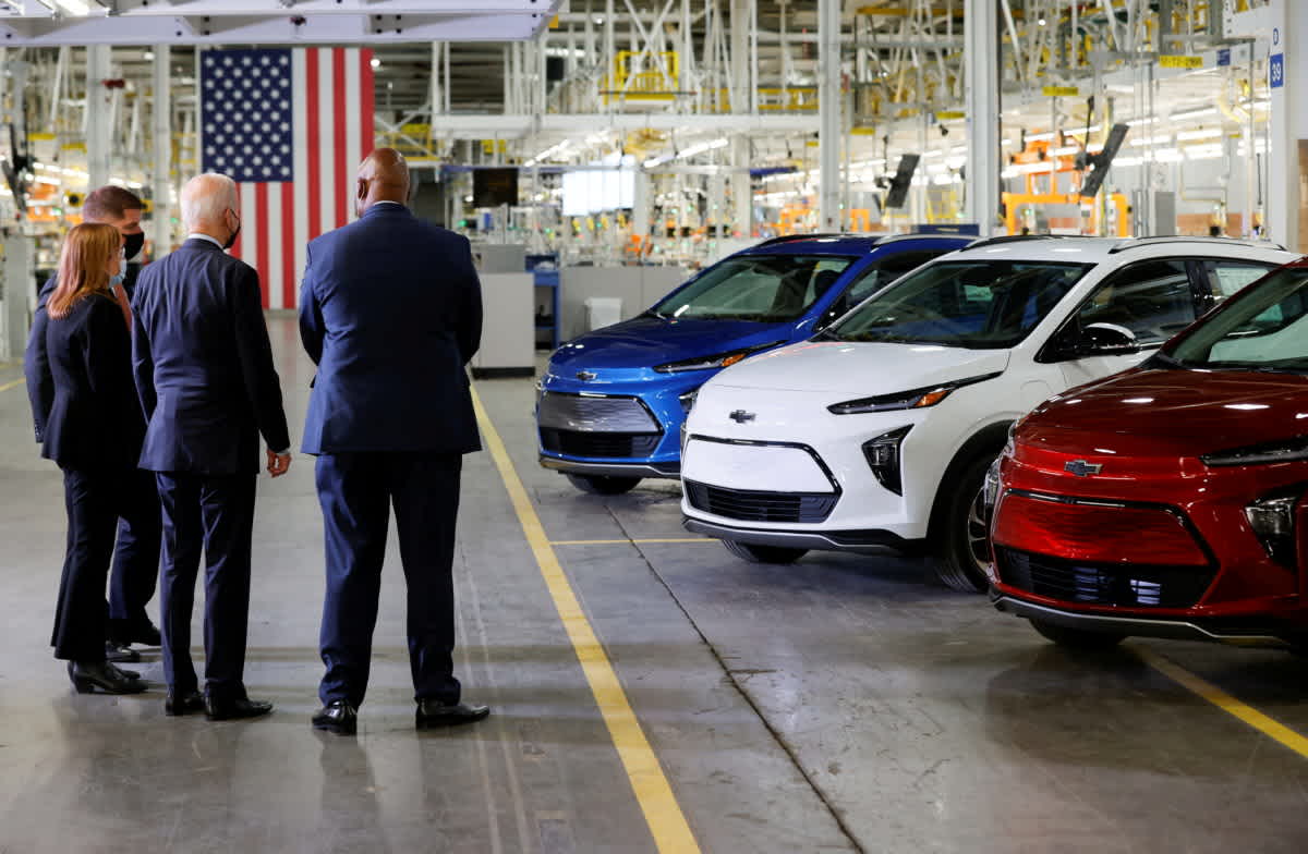 US administration raises Automobile Fuel-economy 