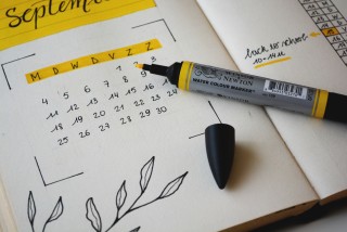 Weekly planner with Yellow highlighter