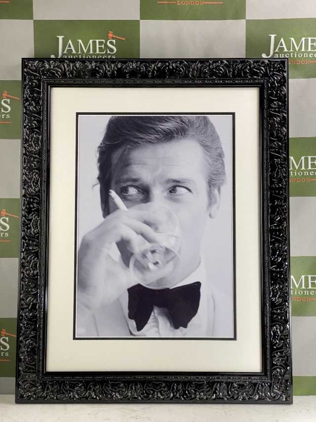 James Auctionners - Frame Image 