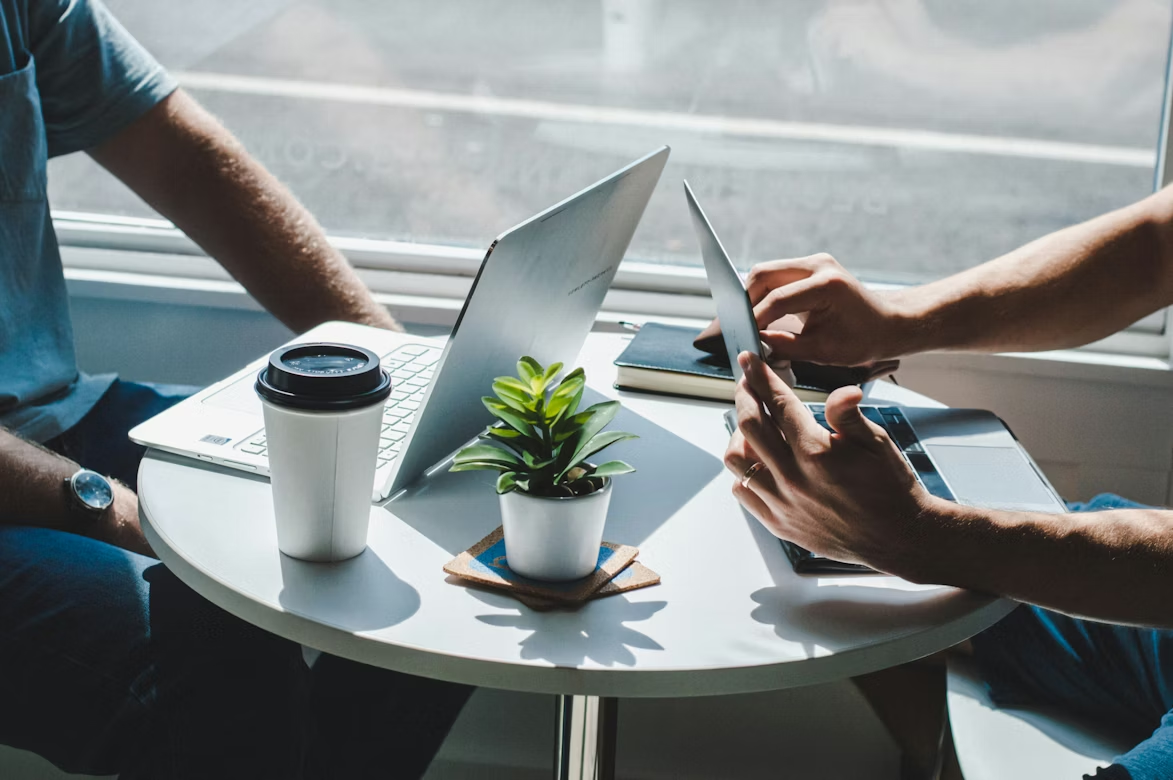 A complete guide to business credit scores hero image