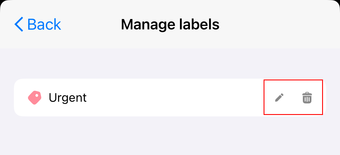 Menu Terapkan label akan terbuka di iOS dengan tombol Edit dan Hapus yang disorot di samping label contoh.