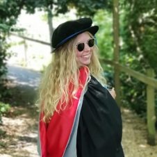 headshot of Francesca Farmer