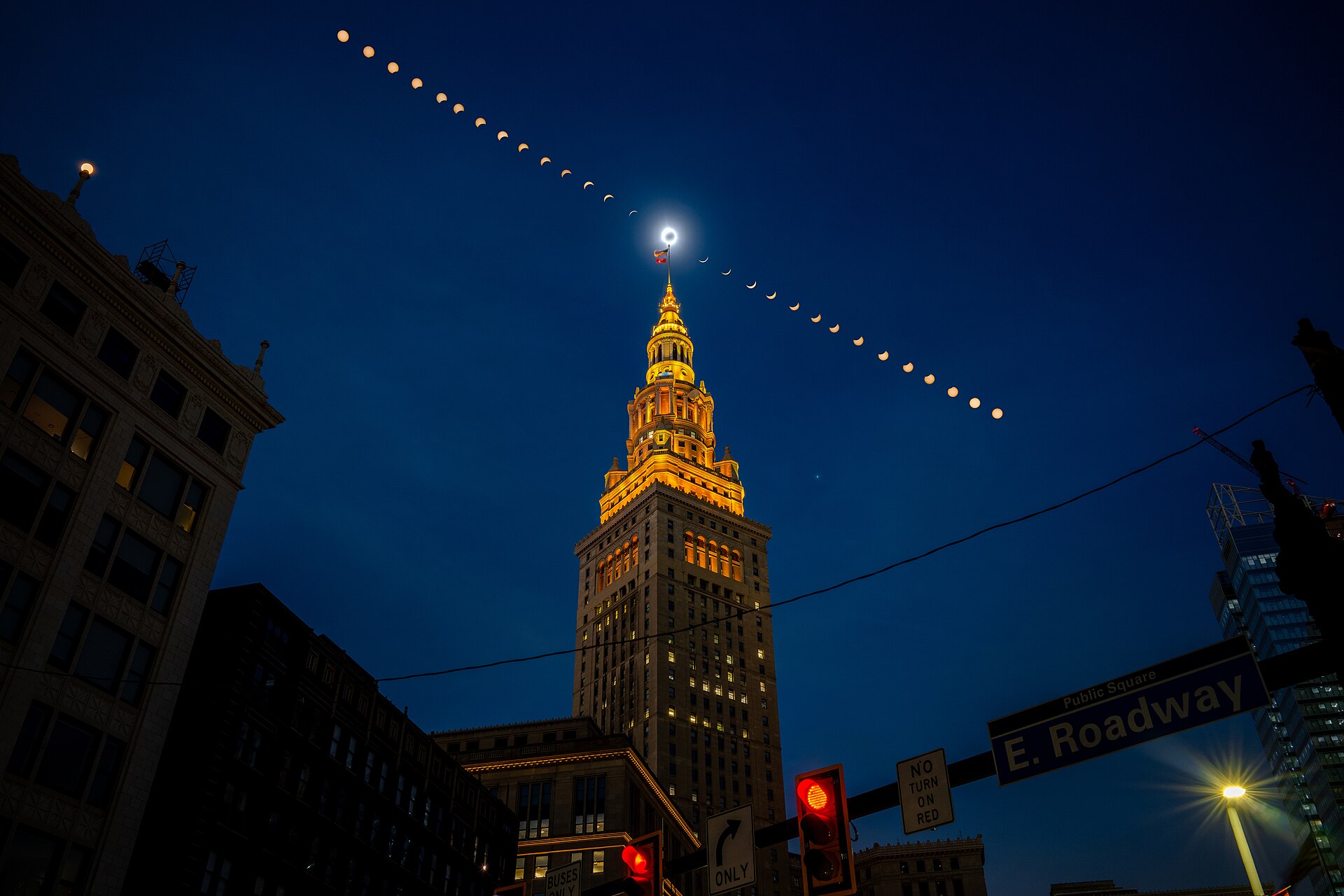 2024 Solar Eclipse over Cleveland Terminal Tower - 53650722351. Photo: EDrost88, Wikimedia Commons, CC BY 2.0