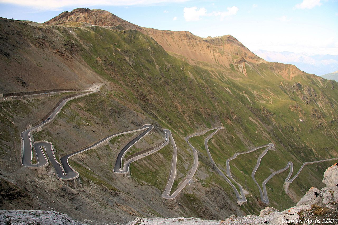 Průsmyk Stelvio. Foto: Damian Morys, Wikimedia Commons, CC BY 2.0.