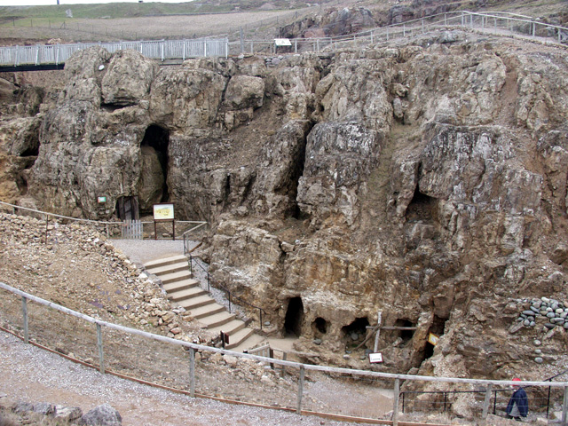 Great Orme ve Walesu je další atlantský důl doby bronzové; podobná srovnání pomáhají rozlišovat britské, alpské a iberské možnosti. Kredit: Eric Jones / Geograph, CC BY-SA 2.0 via Wikimedia Commons