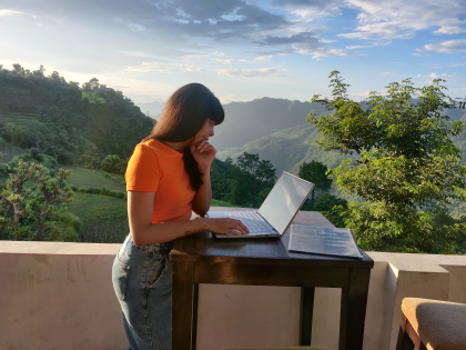 how to make the switch from full-time to freelance, and work from anywhere