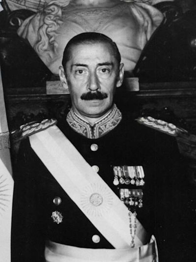 Gobierno Argentino, Public domain, via Wikimedia Commons Jorge Videla