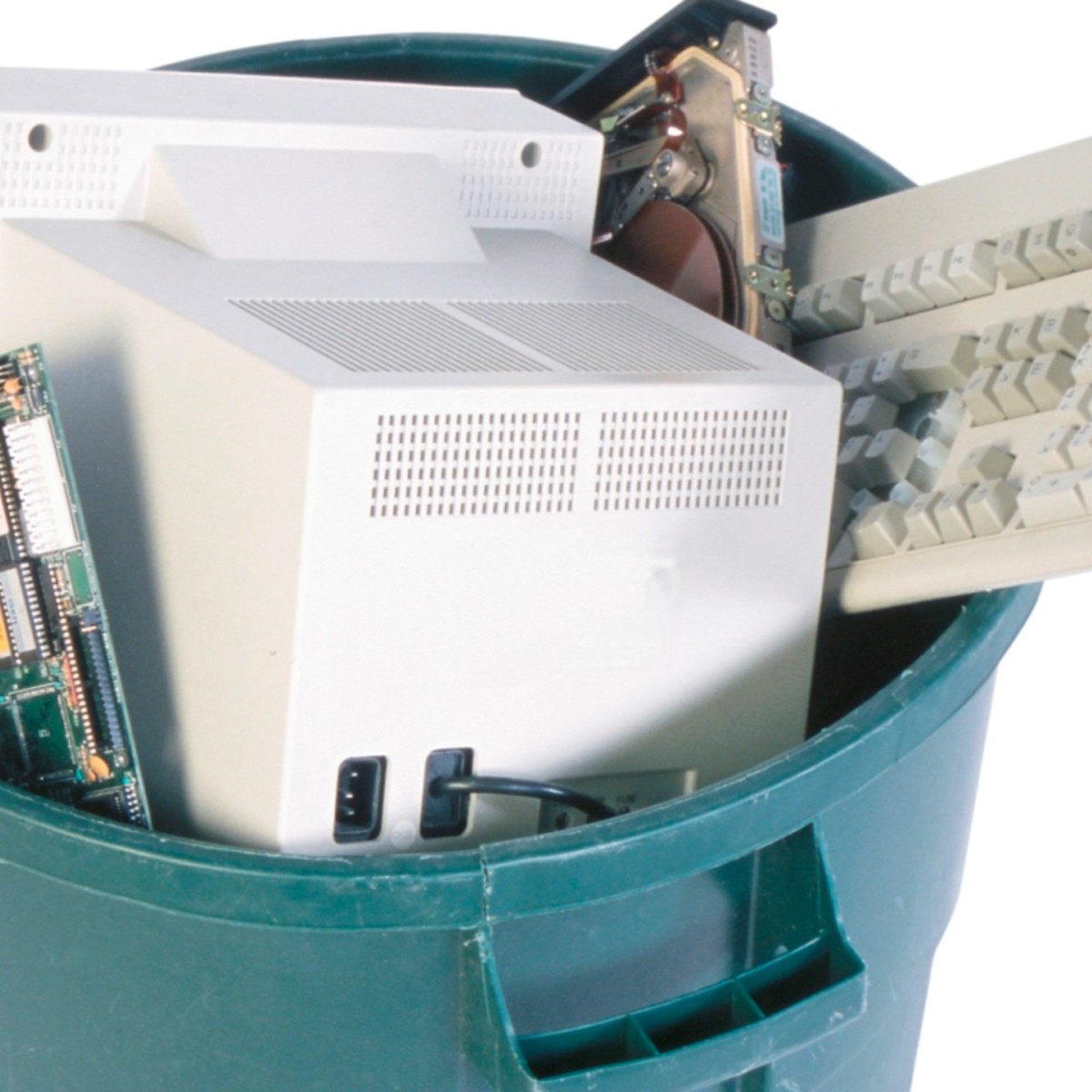 11 Facts About E Waste Dosomething Org
