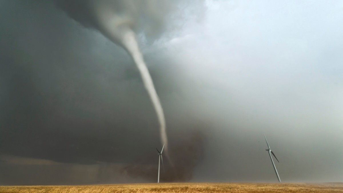 11 Facts About Tornadoes Dosomething Org