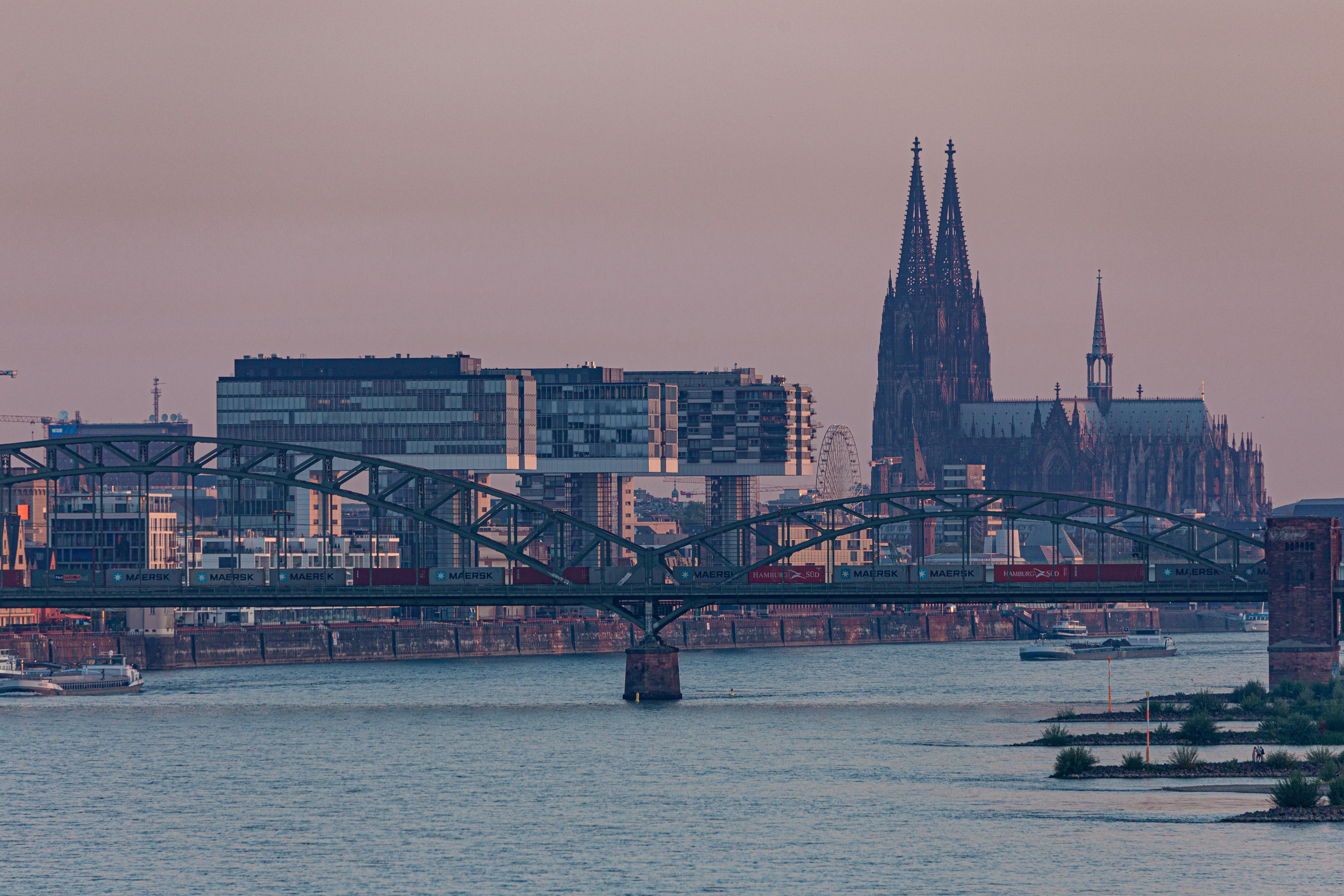 Verkehr in Köln: Autos, die neue Wege einschlagen