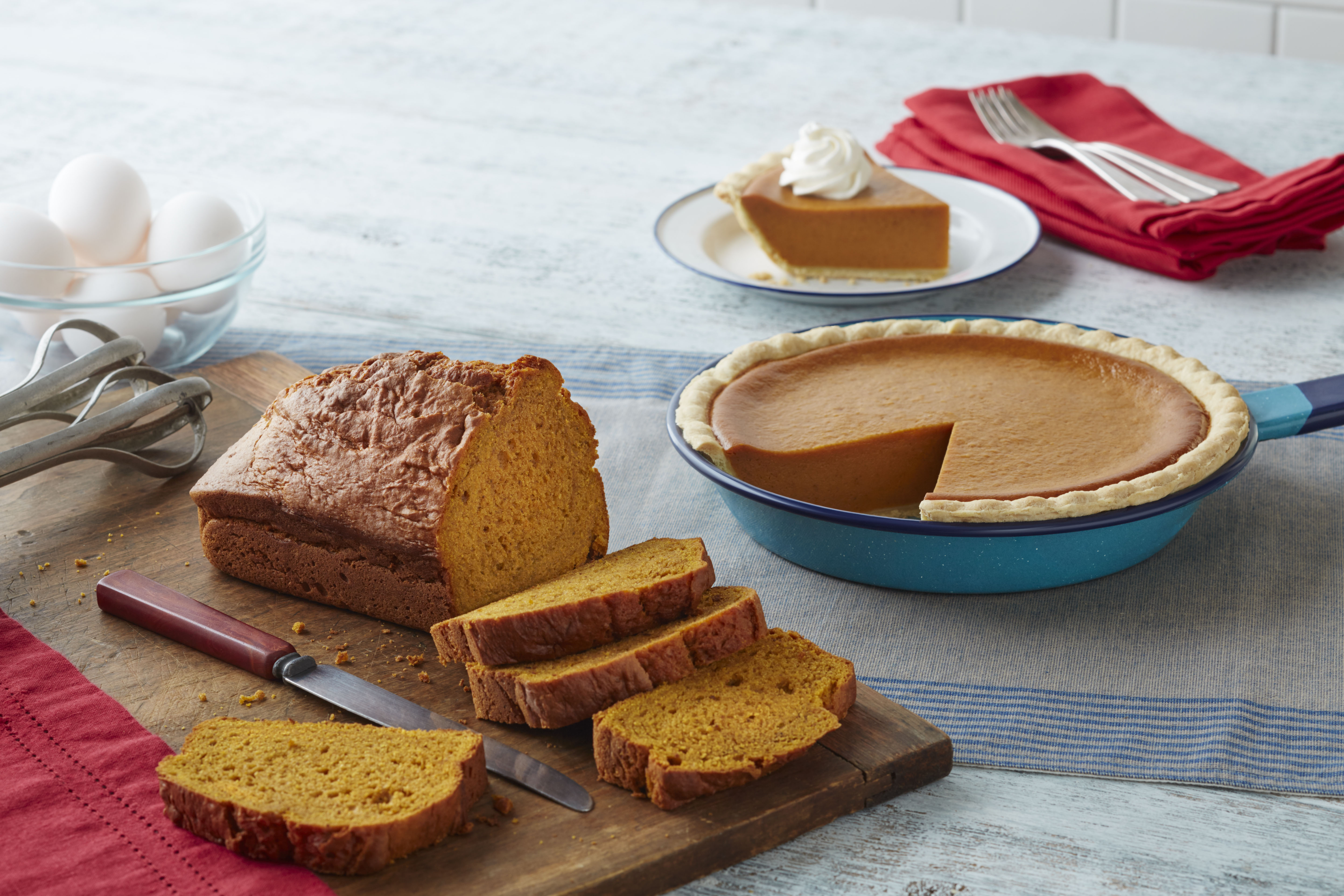 Whole Pumpkin Pie and Bread 