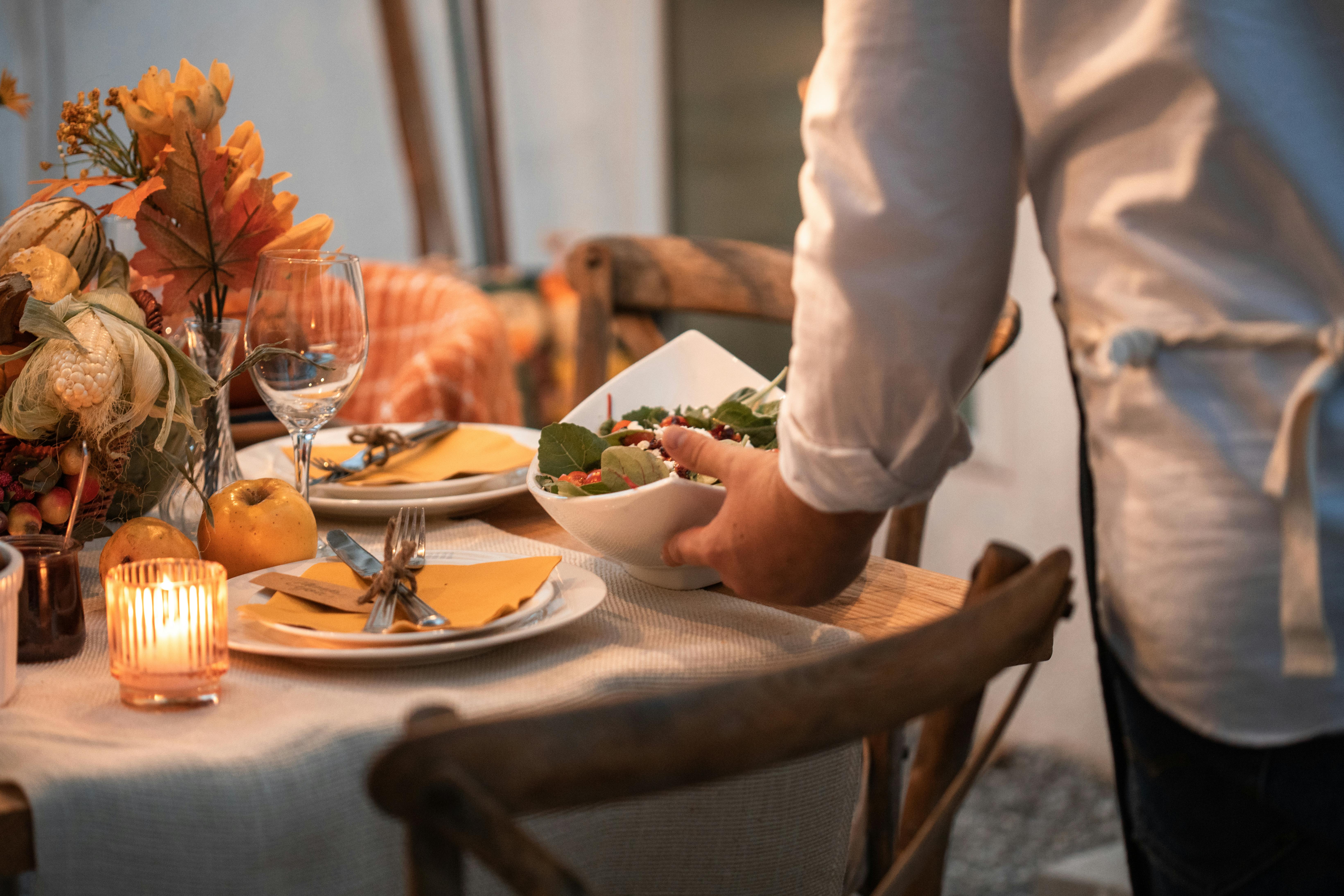Thanksgiving table 