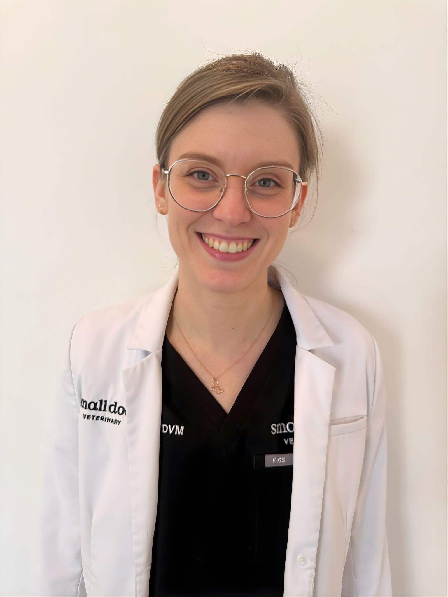 is a veterinarian at Small Door West Village location.