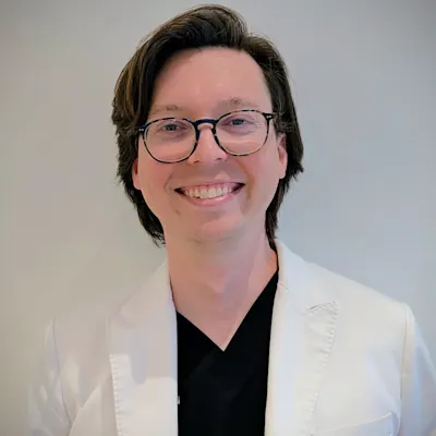 Dr. Dray Richmond of Small Door Veterinary Boston