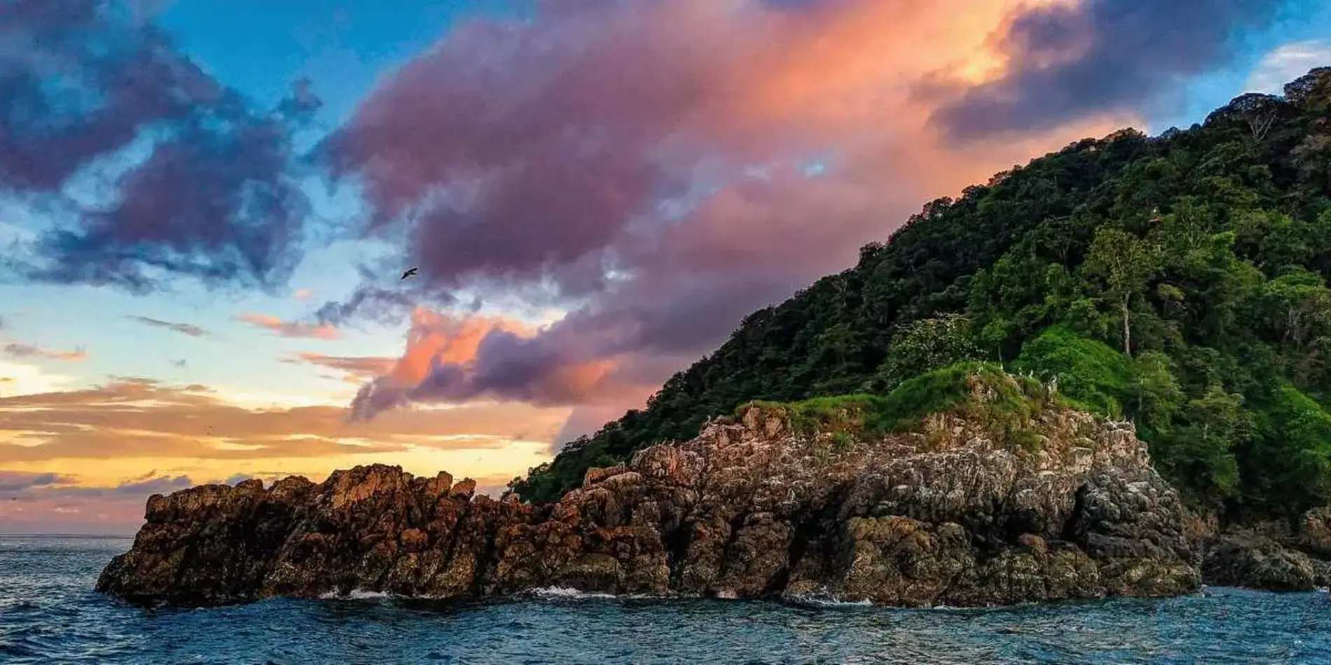 Reserva vuelos entre Puerto Asis y Guapi con precios bajos y disponibilidad inmediata.