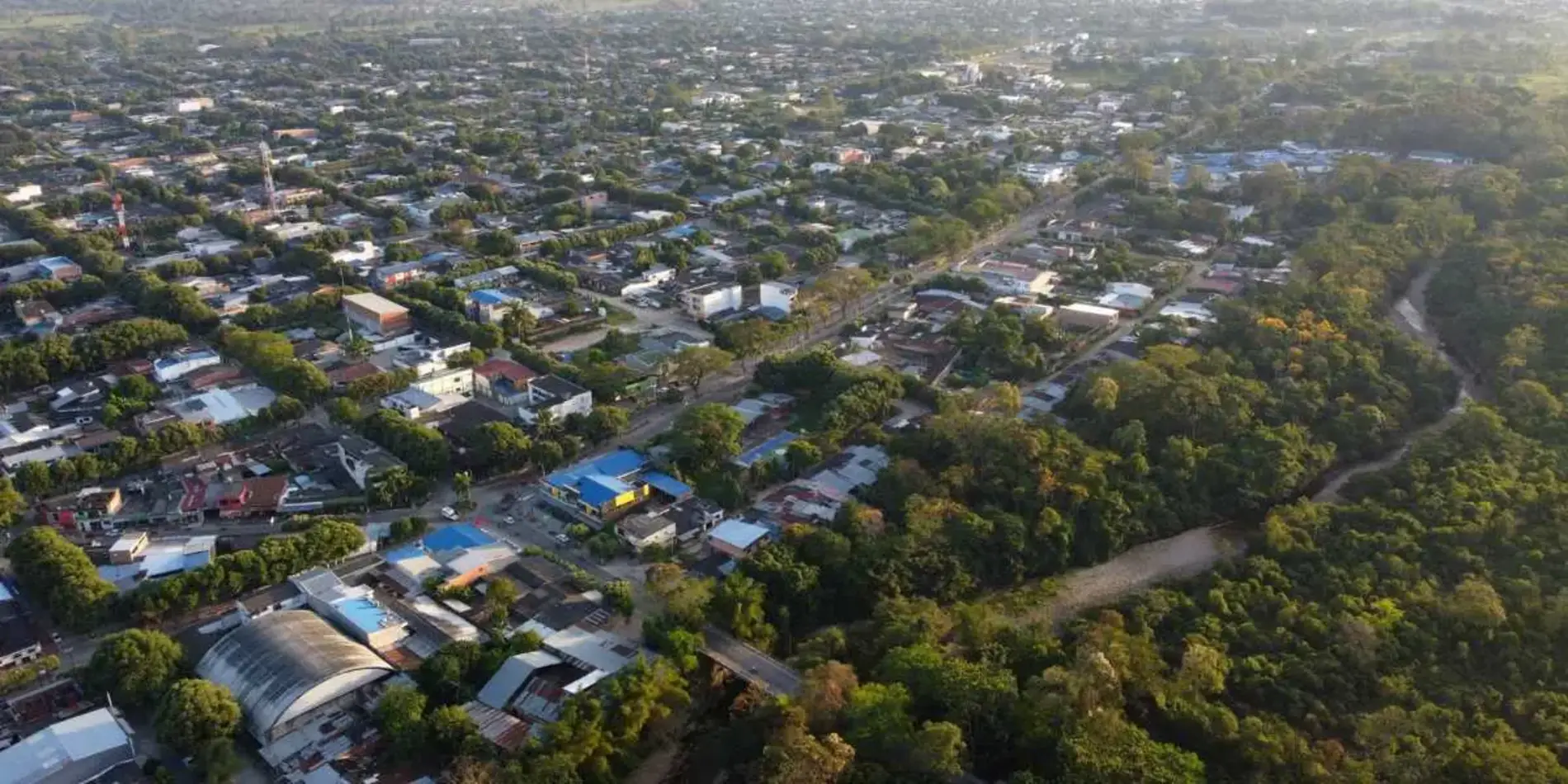 Reserva vuelos entre Cali y Saravena con precios bajos y disponibilidad inmediata.