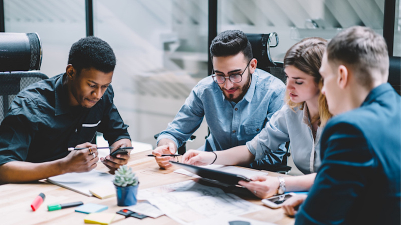 Migrating to AWS We’ve got you covered with tips and training - Portfolio Discovery and Planning - Blog Image 1920 x 1080