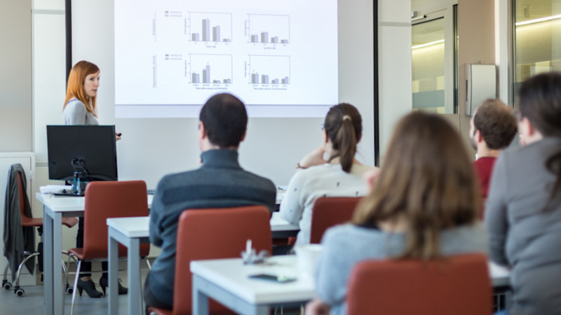 Why you should consider an AI career and pathways to success - Learn AI - Blog Share Image - Blog Image 1920 x 1080