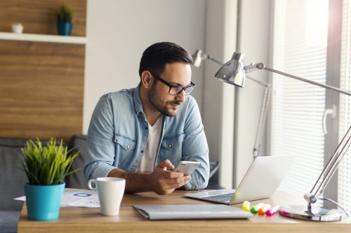 Improving productivity with online collaboration tools and building an ergonomic work space while working from home