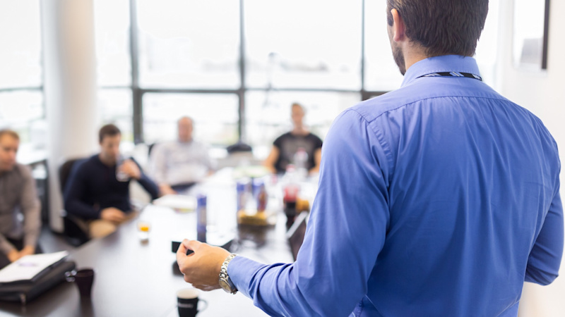 Tap into AWS training and certification to help your team innovate on the cloud - Traning - 1920 x 1080