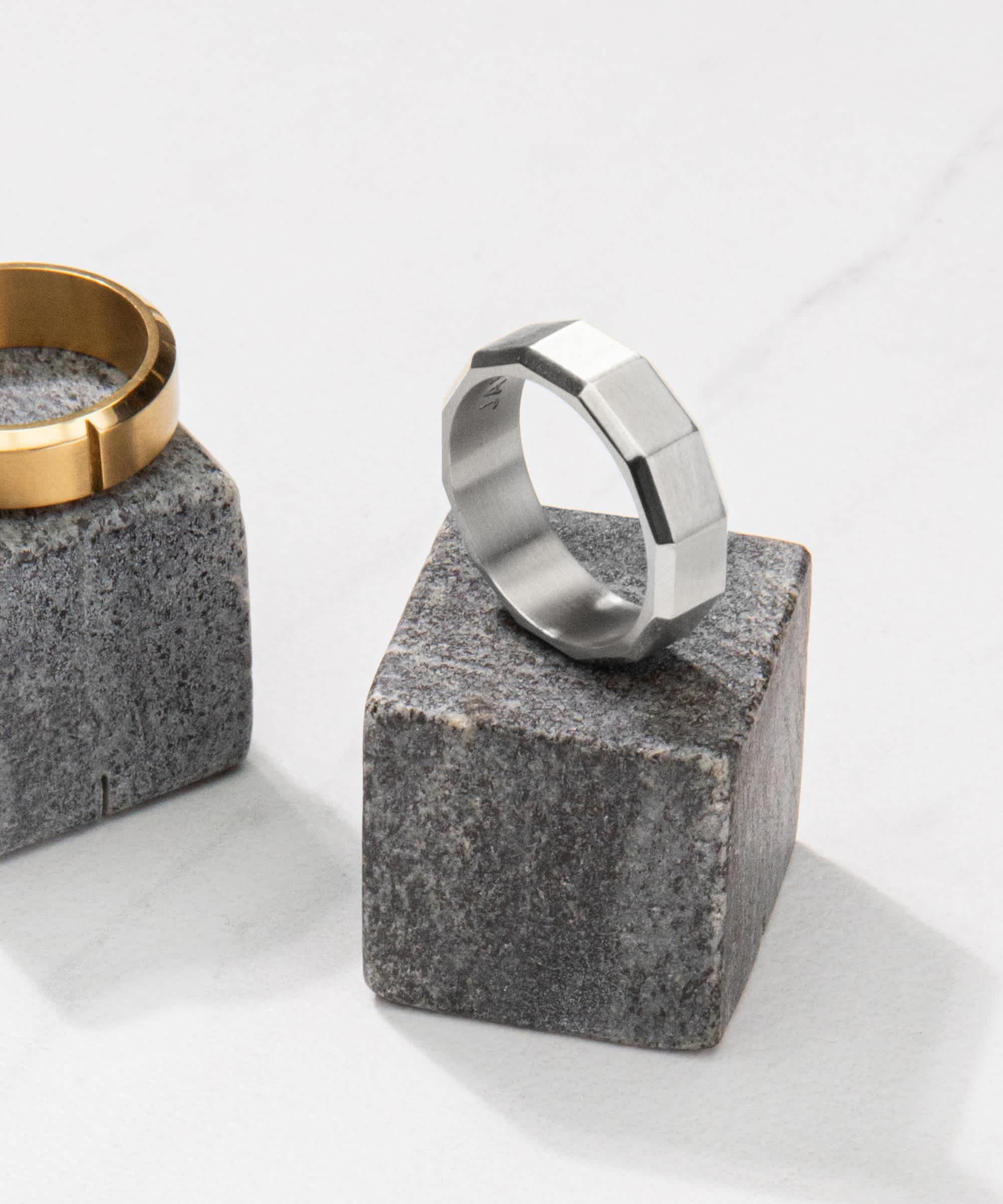 Modern Design - Silver Twelve Ring