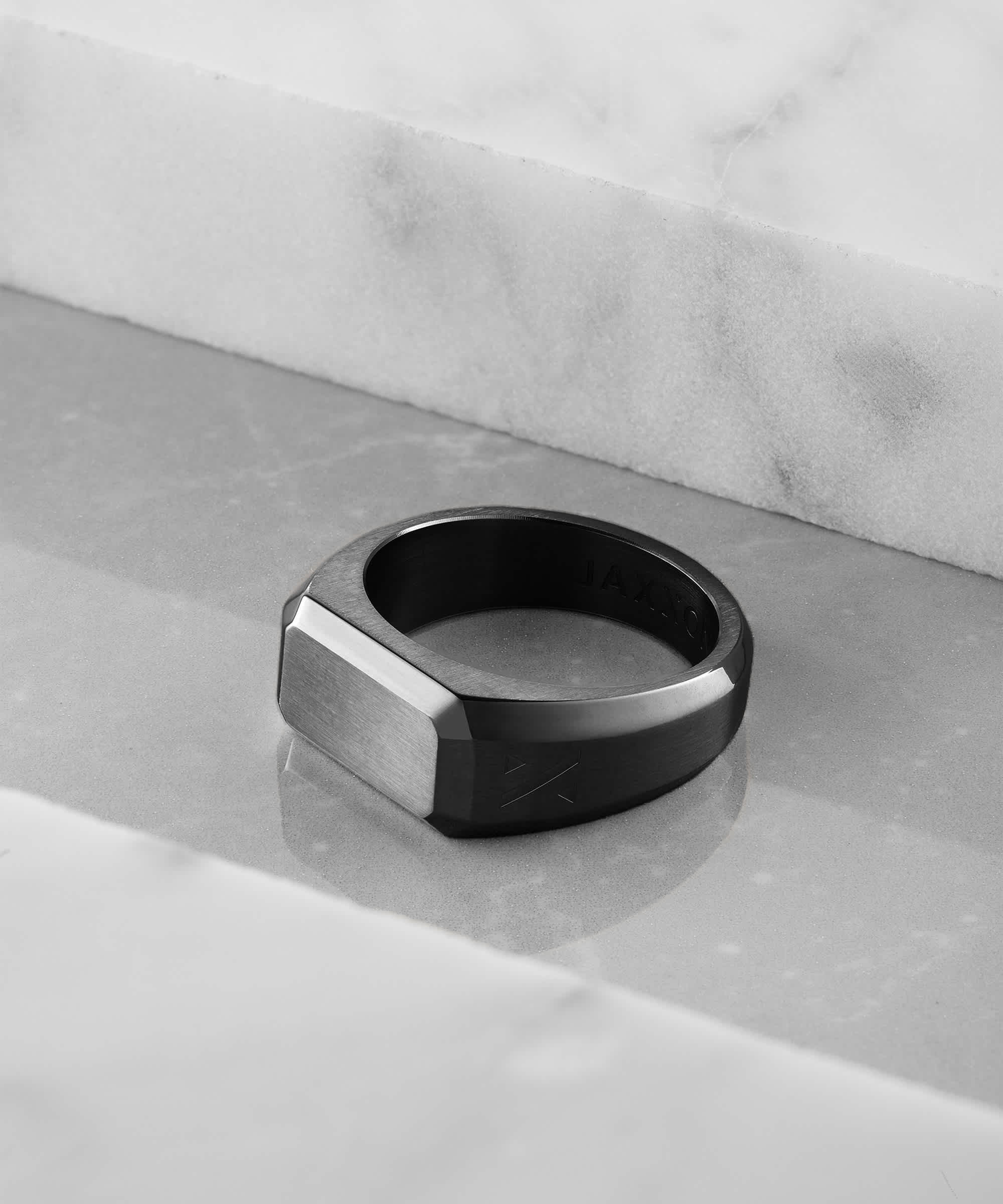 Black Signet - Engravable