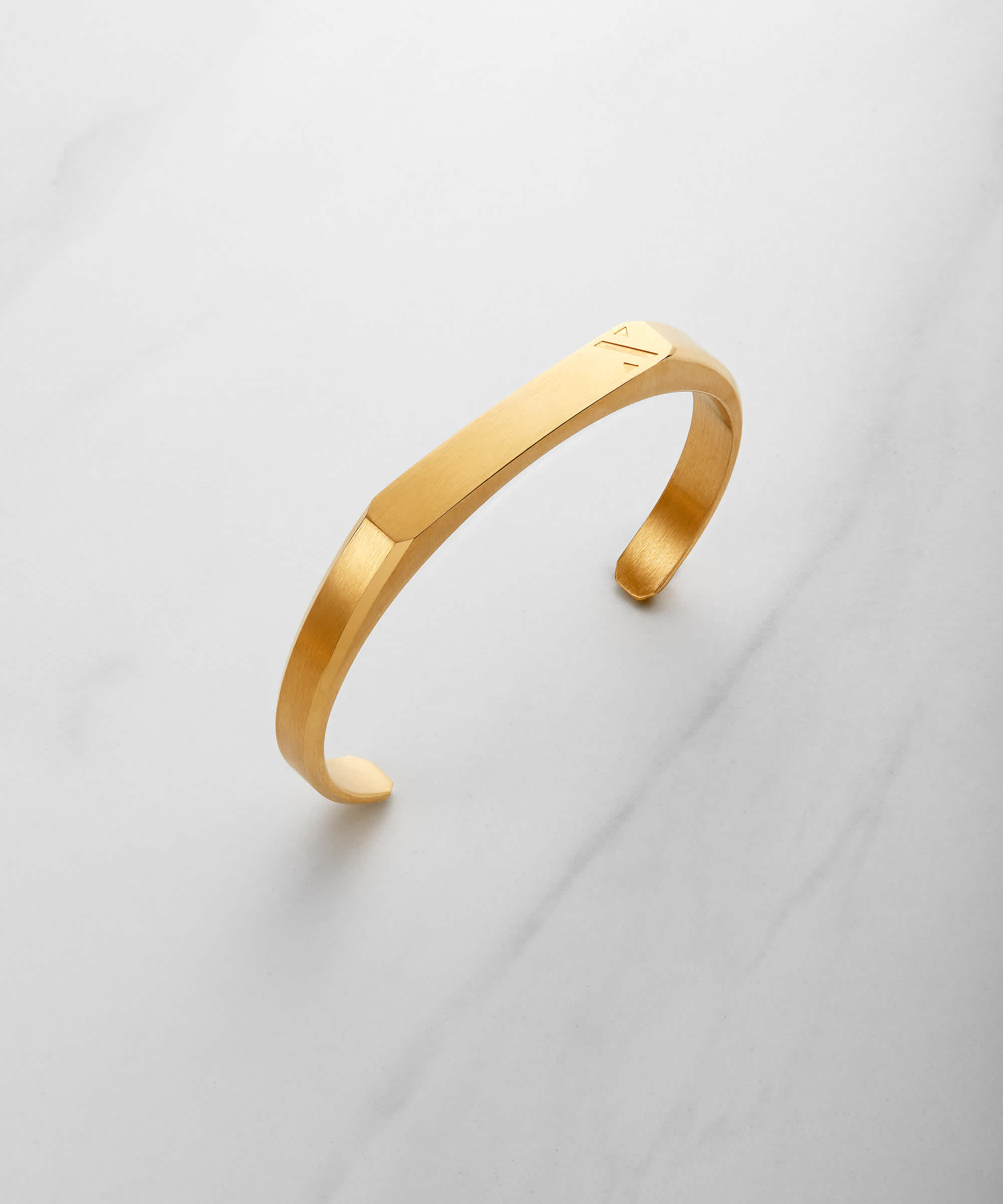 Modern Design - Ace Cuff Gold
