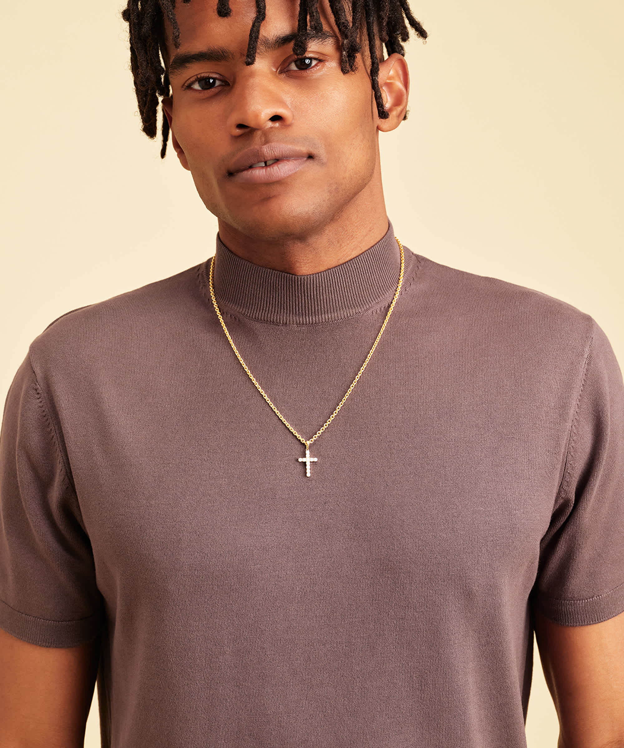 ELEVATED STYLE - Micro Cross Pendant Gold