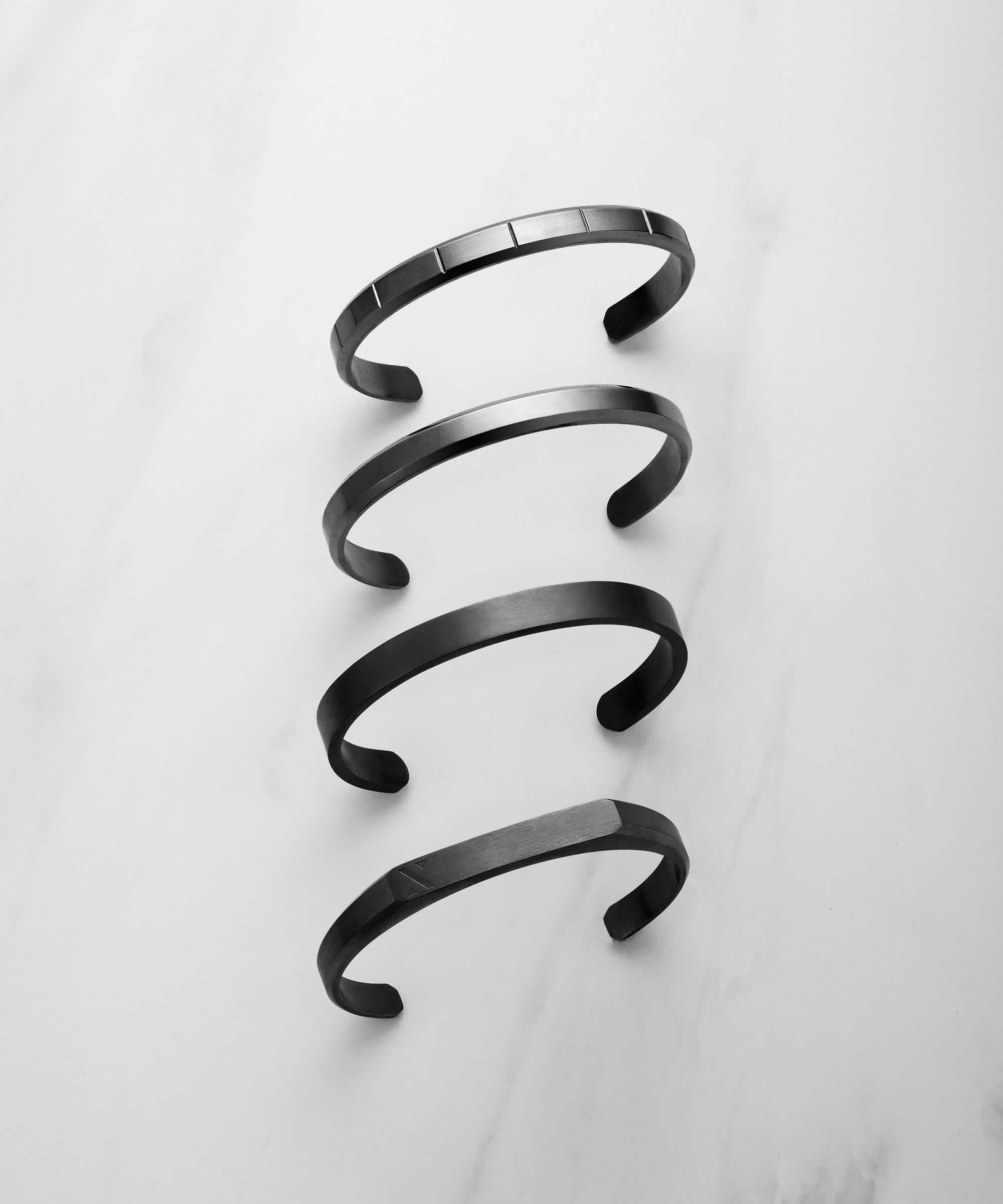 Attention to Detail - Avenue Cuff Black