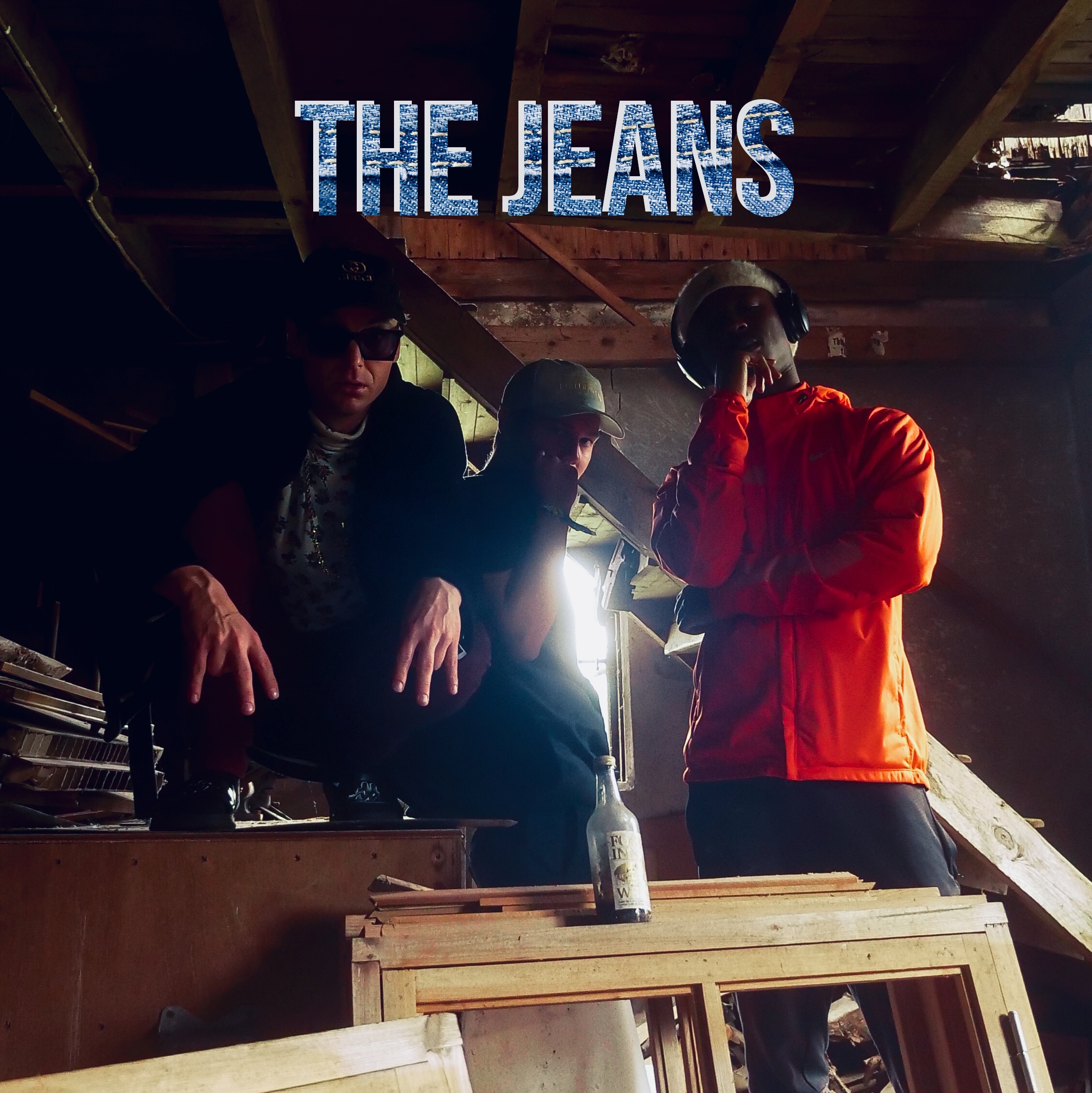 Frej Larsson presenterar stolt The Jeans