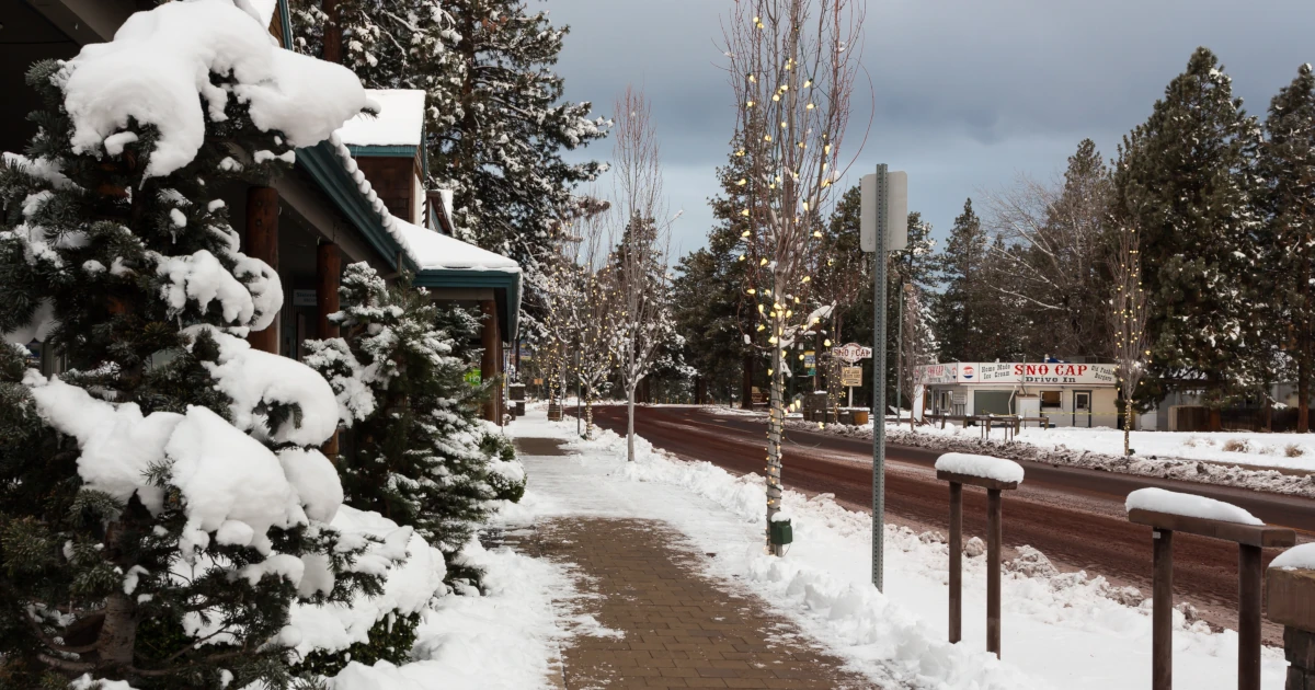 Snowy street in Oregon | Swyft Filings