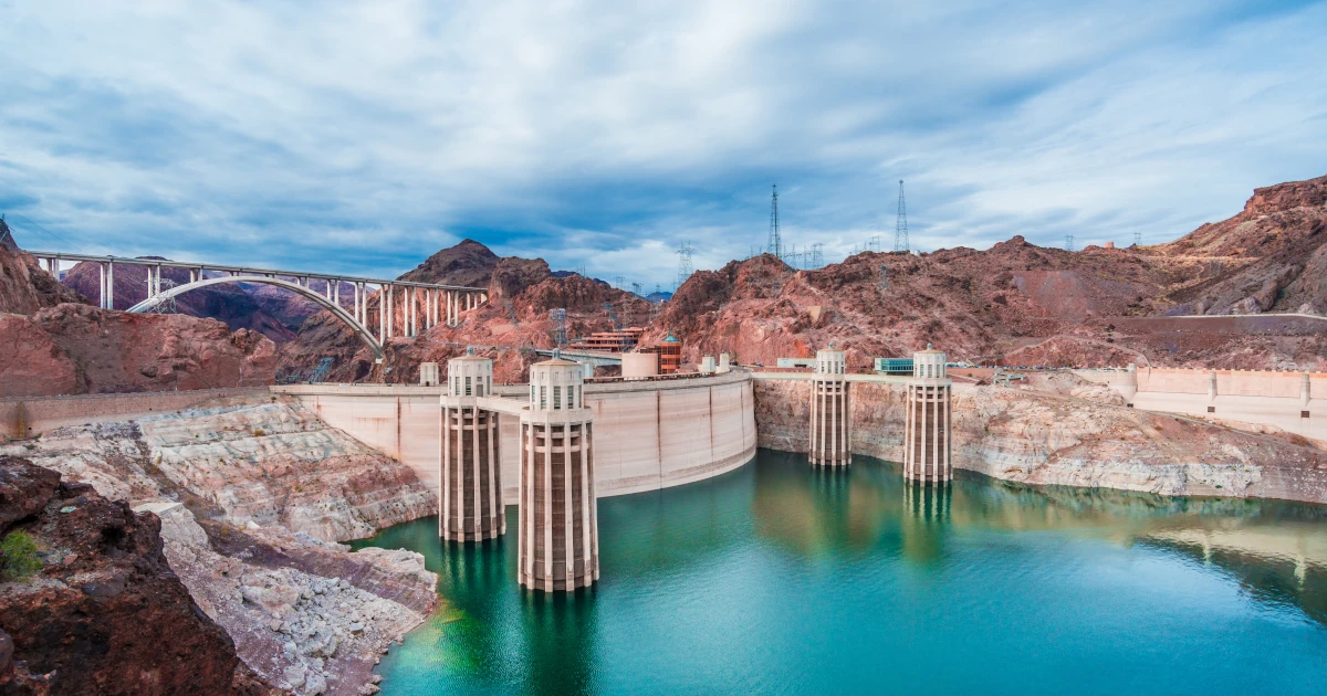Image of the historic Hoover Dam in Nevada | Swyft Filings