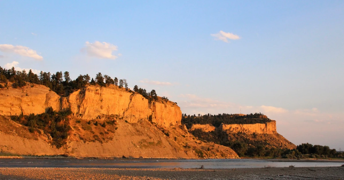 A view of Yellowstone River and Sacrifice Cliff in Billings, Montana | Swyft Filings