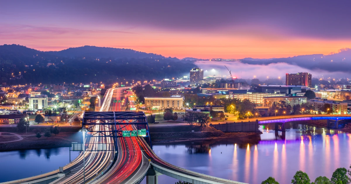 Charleston, West Virginia, USA skyline over the river