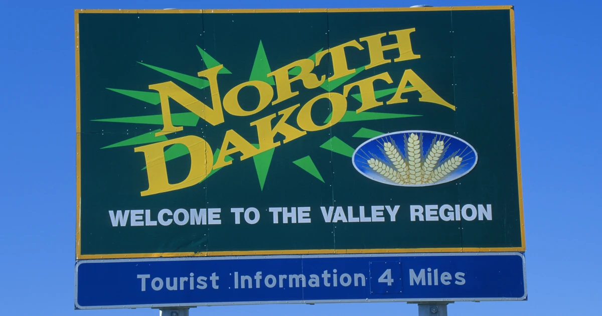 A state welcome sign for North Dakota | Swyft Filings