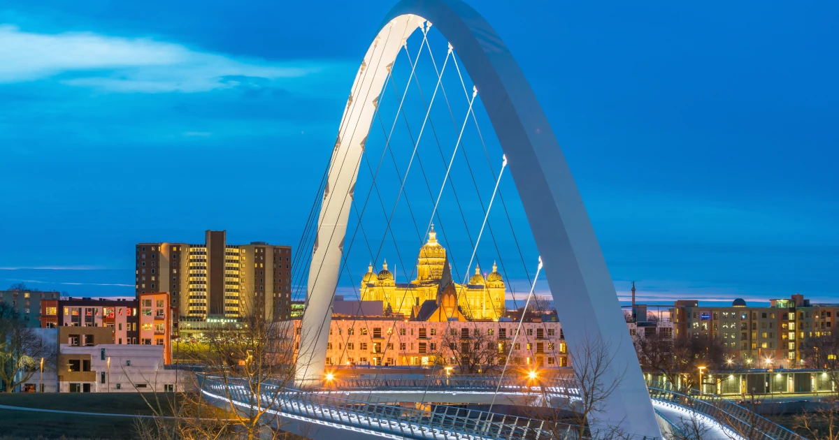 A bridge in Iowa with the Capitol building in the background | Swyft Filings