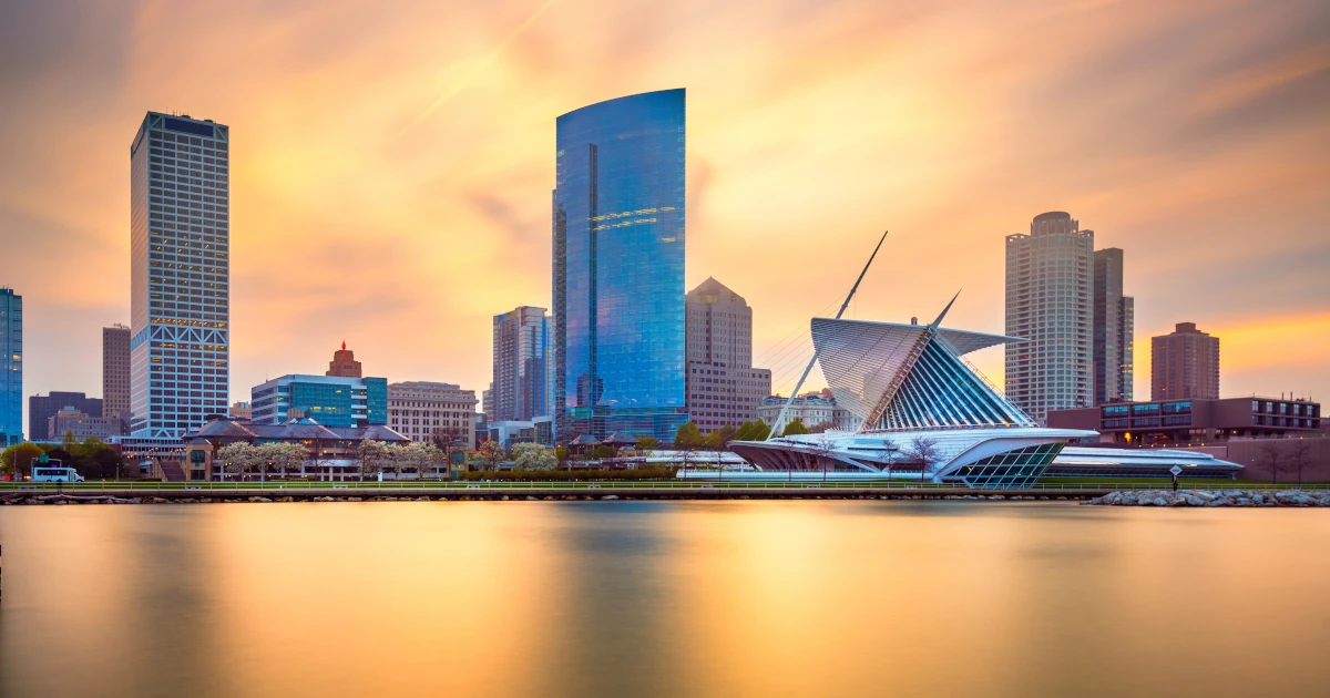 Milwaukee, Wisconsin, USA downtown city skyline on Lake Michigan at twilight