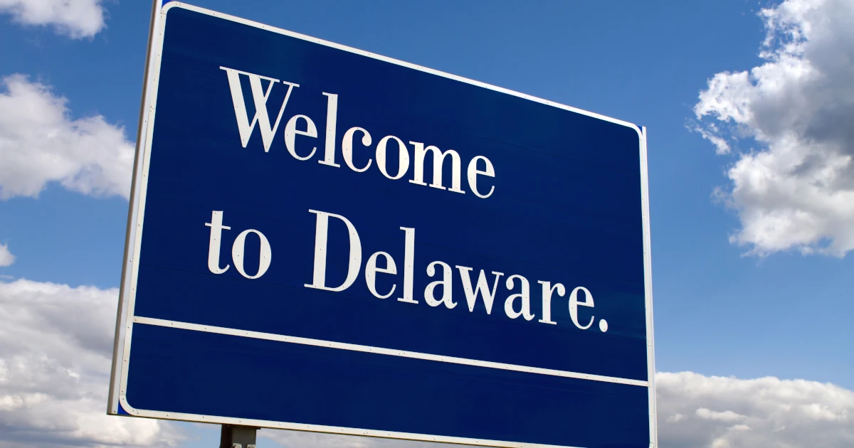 Welcome to Delaware sign on the state line