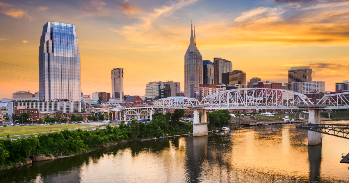 A bridge in Nashville, Tennessee at sunset | Swyft Filings