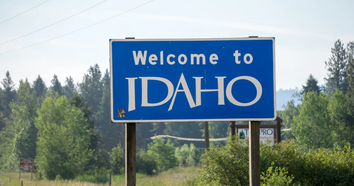 A welcome sign for the state of Idaho | Swyft Filings