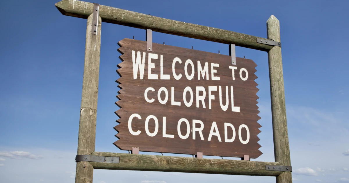 A sign in Colorado that reads: "Welcome to Colorful Colorado." | Swyft Filings