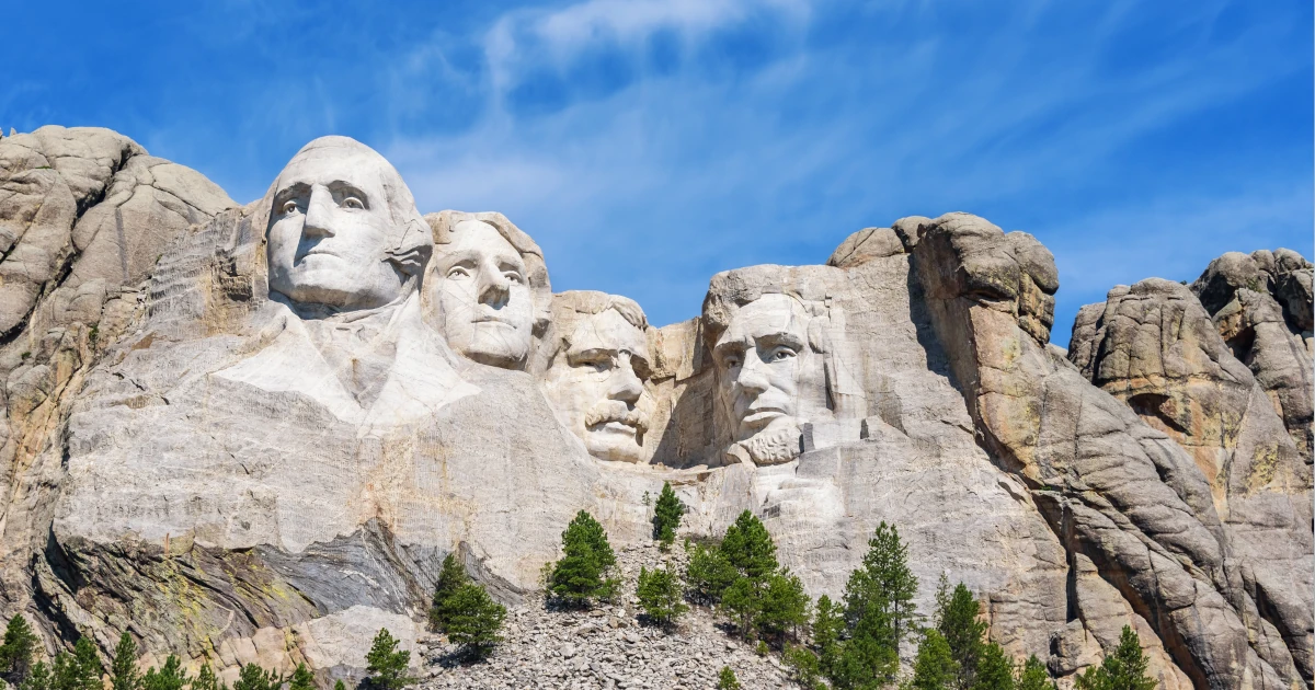 Monument of presidents' heads carved in rock in South Dakota