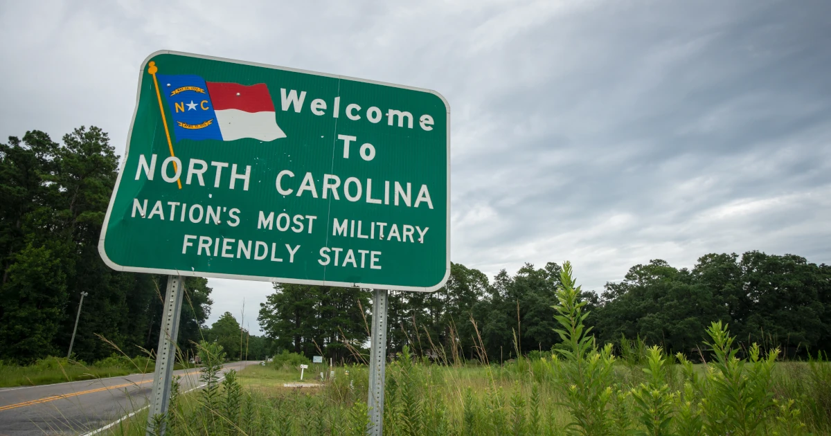 A sign welcomes residents and visitors to the US state of North Carolina