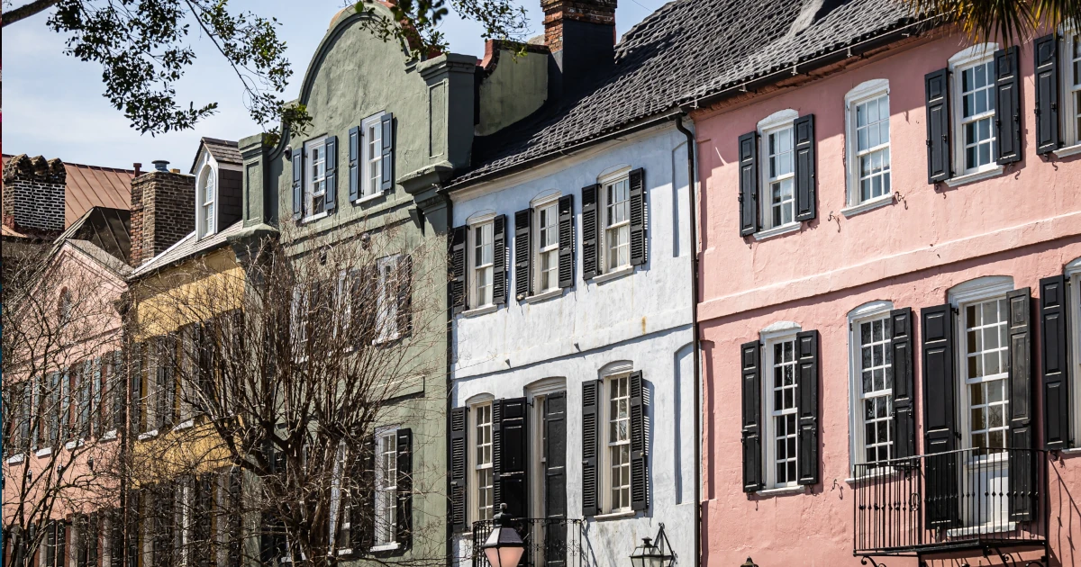 Famous pastel-painted houses in Charleston, South Carolina