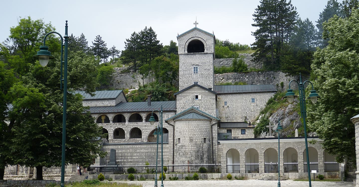 Top Sehenswürdigkeiten Montenegros - Ehemalige Hauptstadt Cetinje und heutiges Kulturzentrum