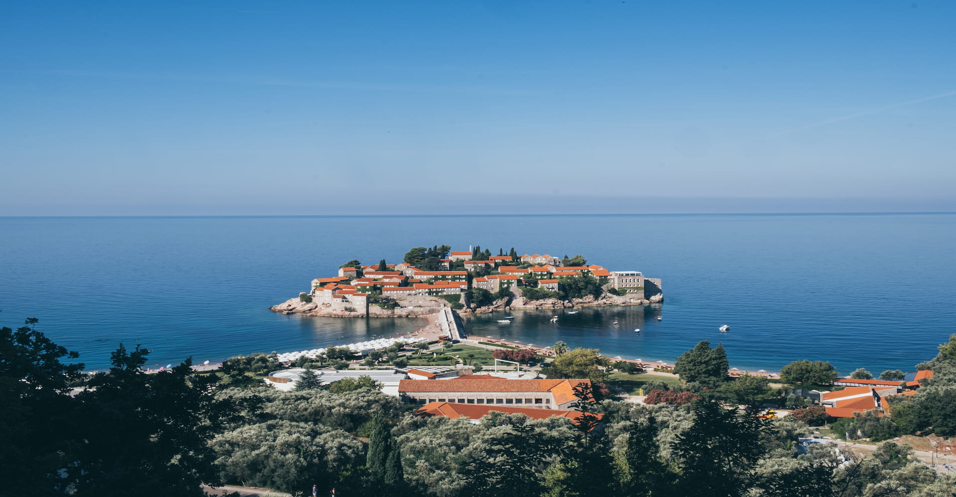 Travel Montenegro - Der Online Reiseführer für Montenegro - Blick auf Sveti Stefan